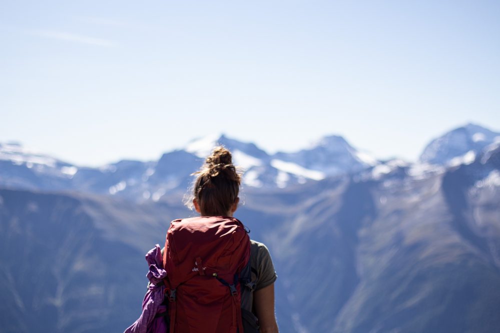 hiking-in-switzerland-mountains