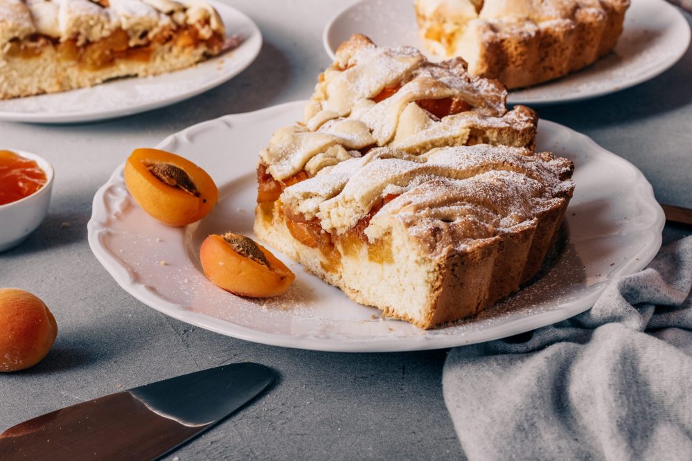 Fig and Cinnamon Roll Cake — saltnpepperhere