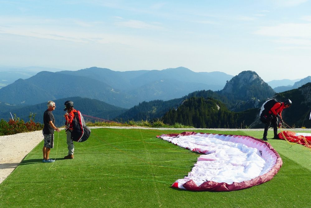 paragliding-in-switzerland