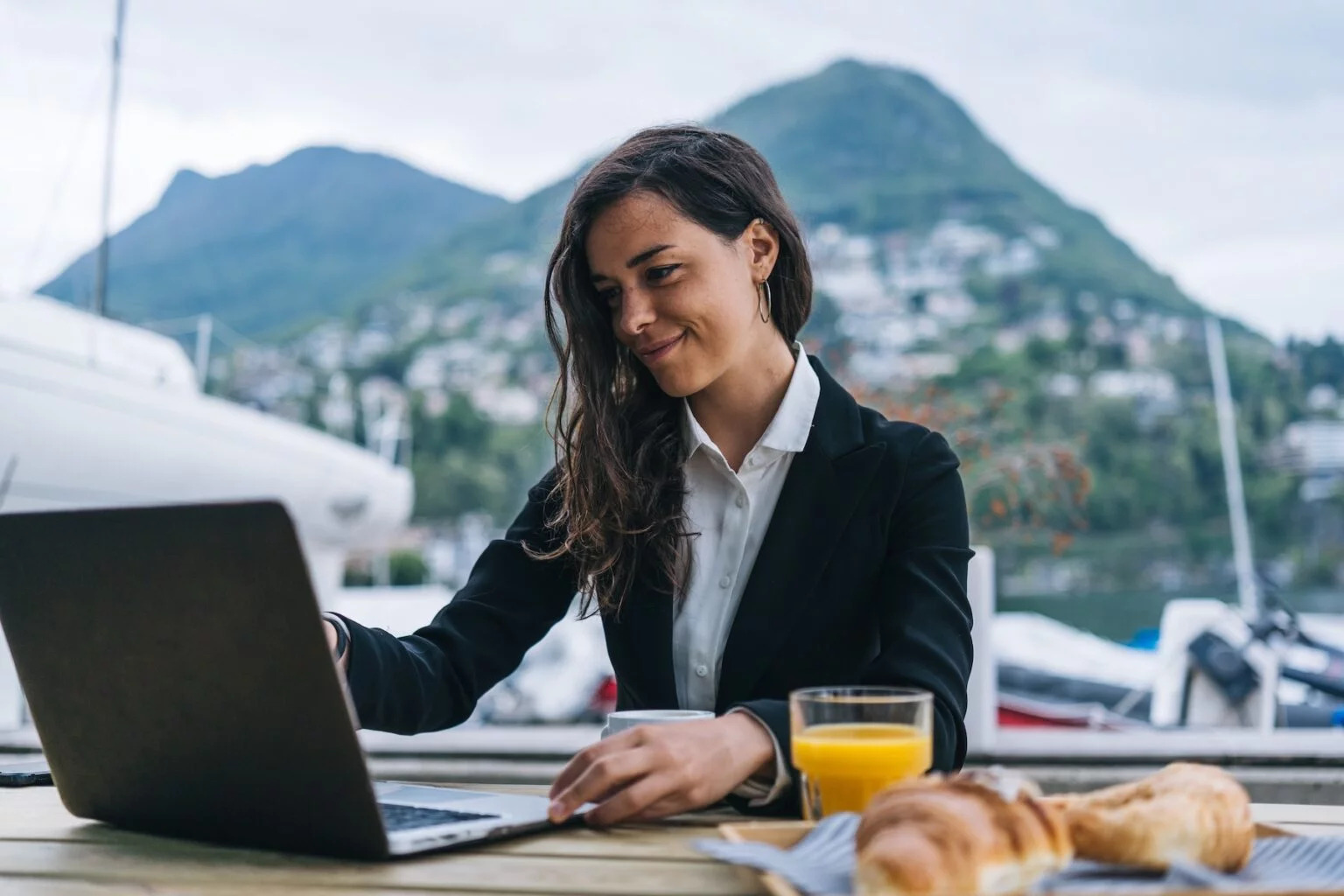 Top Swiss Employers in 2025 and How to Reach Them