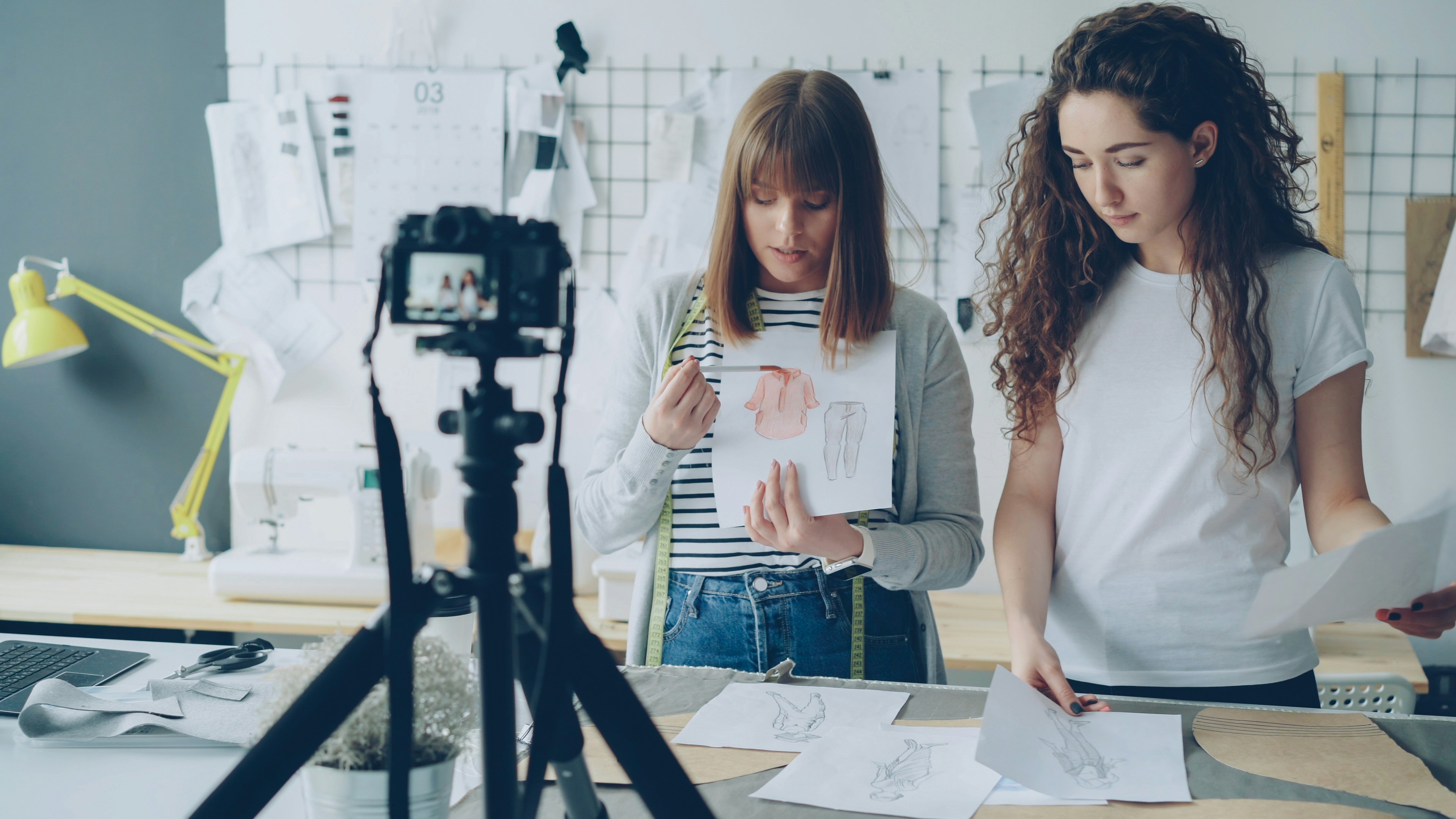 How to Use Educational Videos More Effectively for Studying Abroad